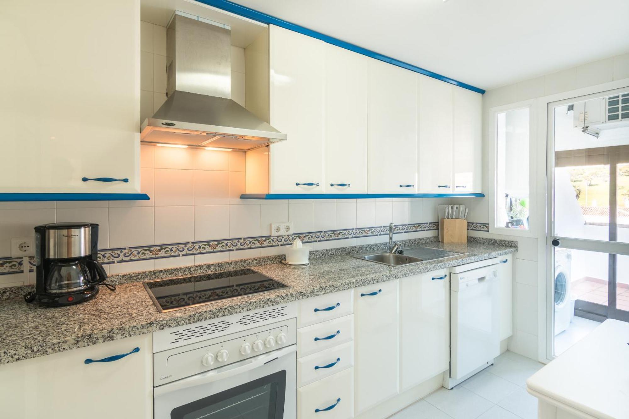 2233-Lovely 2 Bedrooms On The Beach, Pool And Port マニルバ エクステリア 写真